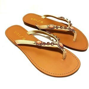 NWOT Unisa “Unpaiier” Sandals  